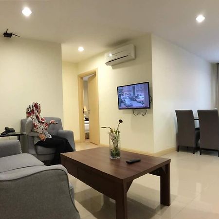 The Capital Residence Suites Bandar Seri Begawan Bagian luar foto