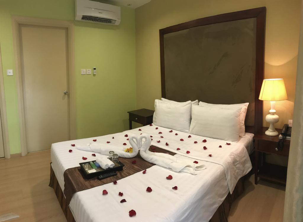 The Capital Residence Suites Bandar Seri Begawan Bagian luar foto
