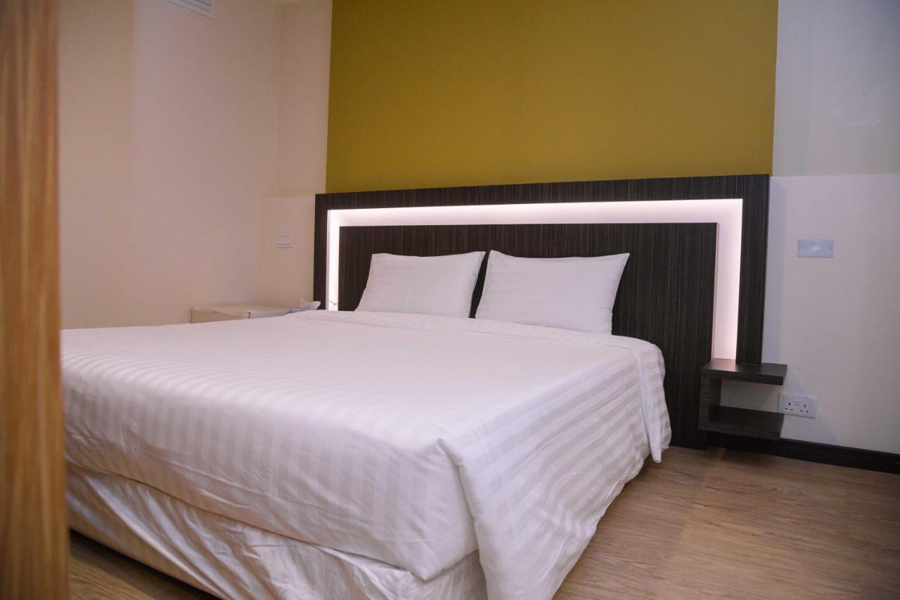 The Capital Residence Suites Bandar Seri Begawan Bagian luar foto