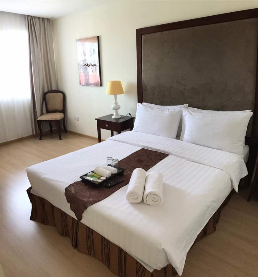 The Capital Residence Suites Bandar Seri Begawan Bagian luar foto